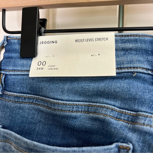 AE Next Level Low Rise Jegging in Brilliant Blue, Size 00 Short - Picture 3 of 9
